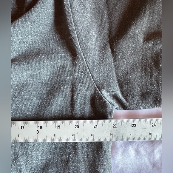 NWT Theilma womens Grey/black shirt. Size F. - Picture 8 of 8